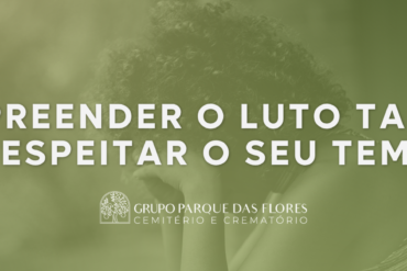 Mulher refletindo com as mãos no rosto sobre as luto.