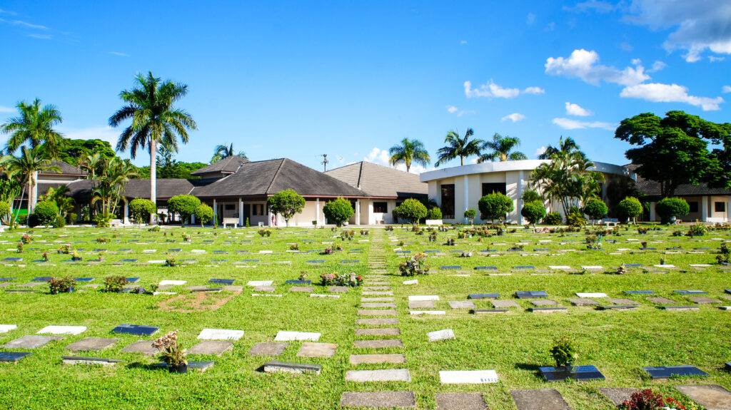 Jazigo, jasigo, cemitério Jardim
